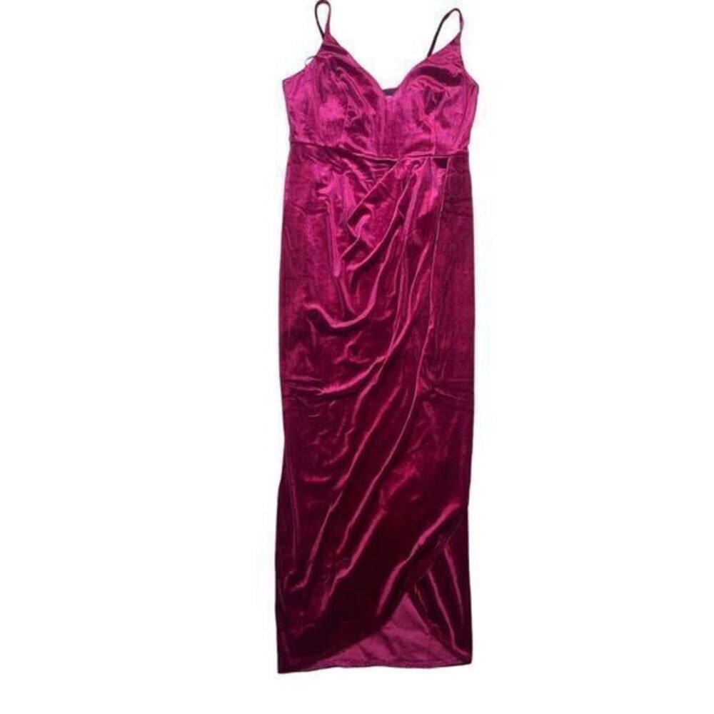 Yumi Kim Revolve Felicity Dress v-neck with a tulip skirt Red Wine Velvet Medium - Picture 6 of 11